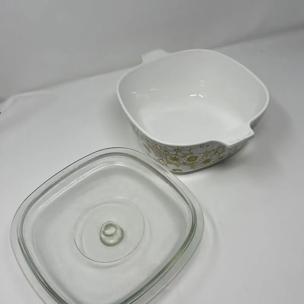 Vintage Corning Ware 2 1/2 Qt. Floral BouquetCovered Casserole Dish USA